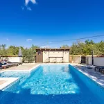 Cirka In Istria For 14 Persons With A 36 M2 Heated Pool, Gaming & Activities For Kids And Adults *