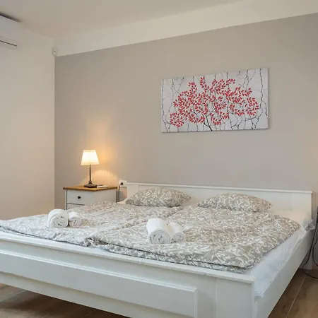 Cirka In Istria For 14 Persons With A 36 M2 Heated Pool, Gaming & Activities For Kids And Adults Вилла *