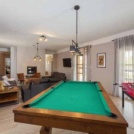 Cirka In Istria For 14 Persons With A 36 M2 Heated Pool, Gaming & Activities For Kids And Adults *
