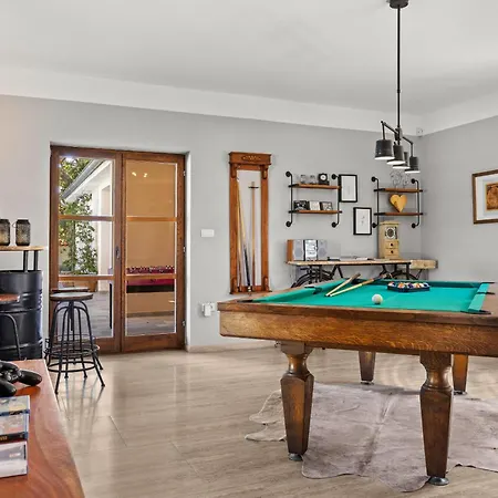 Cirka In Istria For 14 Persons With A 36 M2 Heated Pool, Gaming & Activities For Kids And Adults *